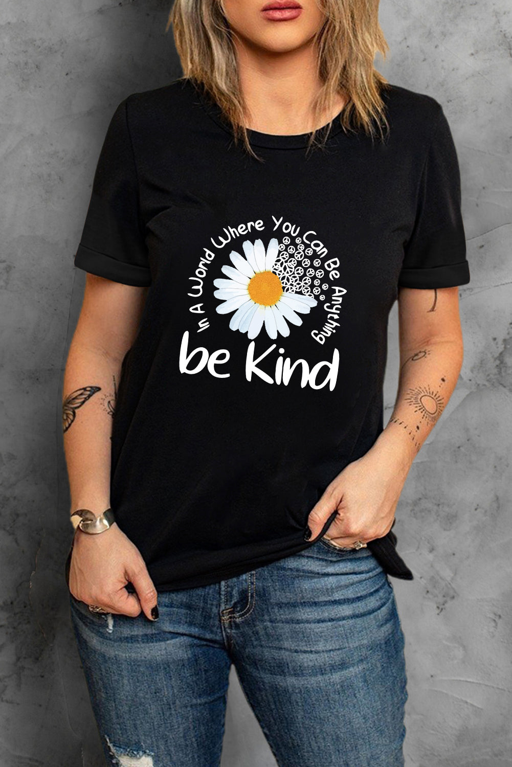 Be Kind Daisy Crewneck Tee